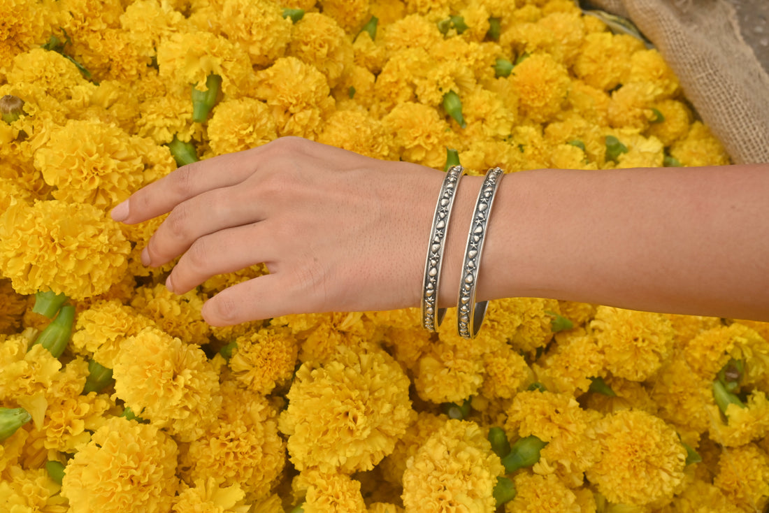 Silver SeaShell Bangle