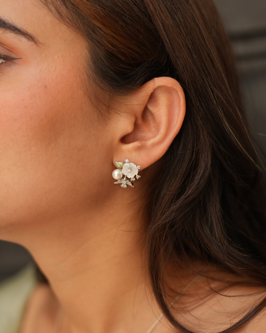 Aesthetic Floral Silver Pendant Set ( Pendant, Studs& Ring) with Pearl