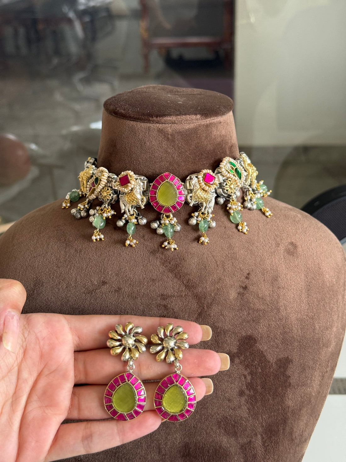 Silver Nawabi charm choker set with earrings