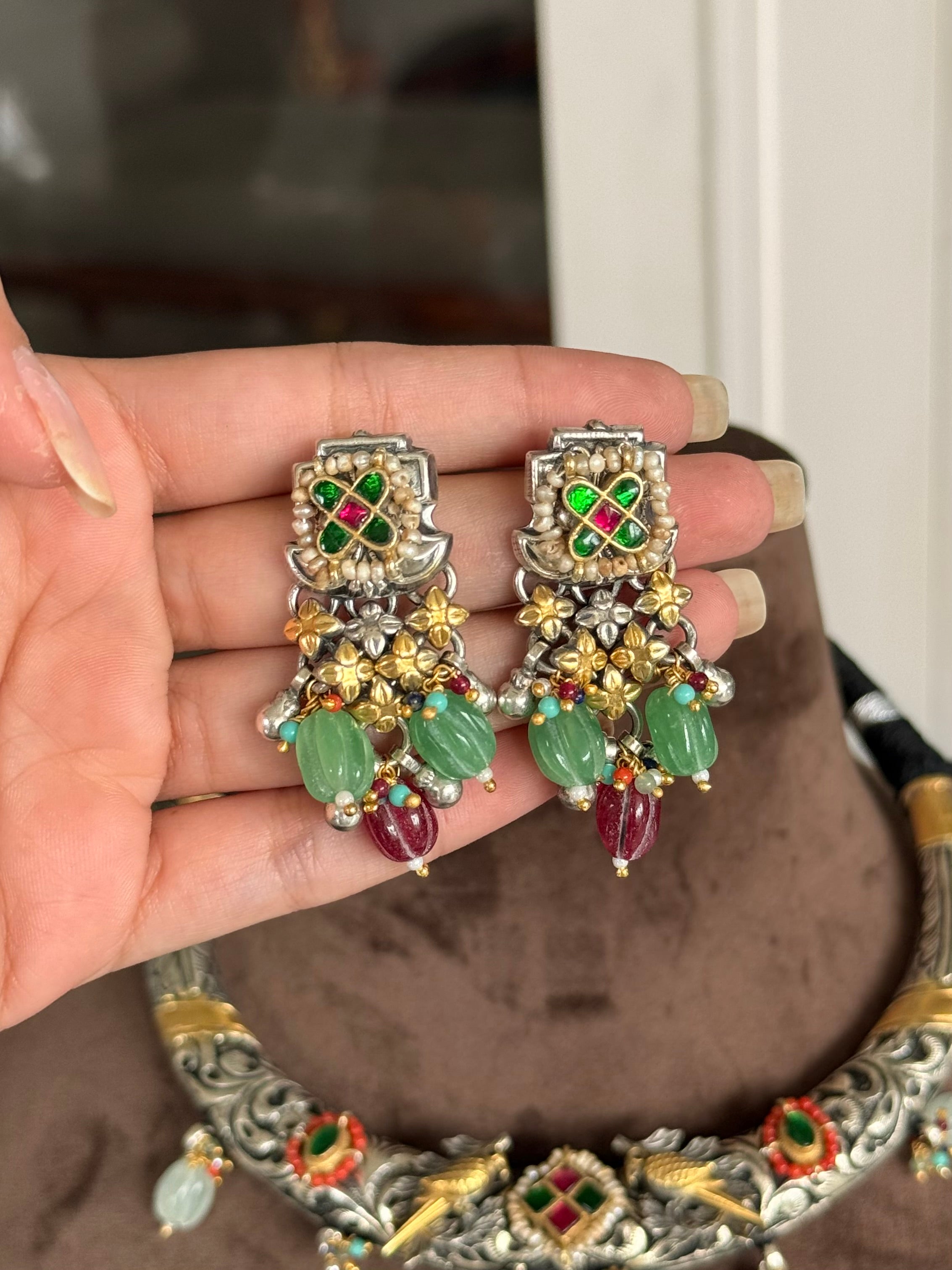 Rajwada fusion Hasli set