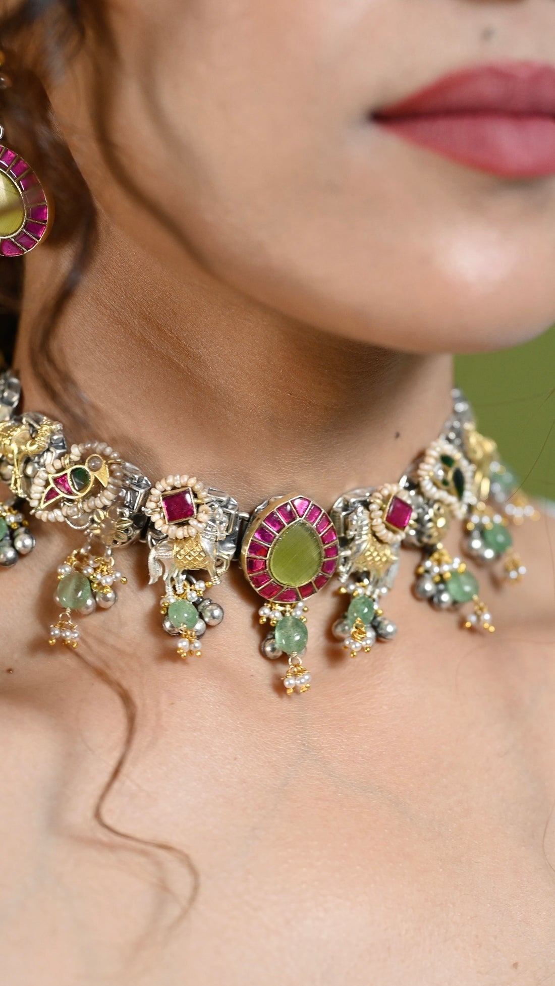 Silver Nawabi charm choker set with earrings