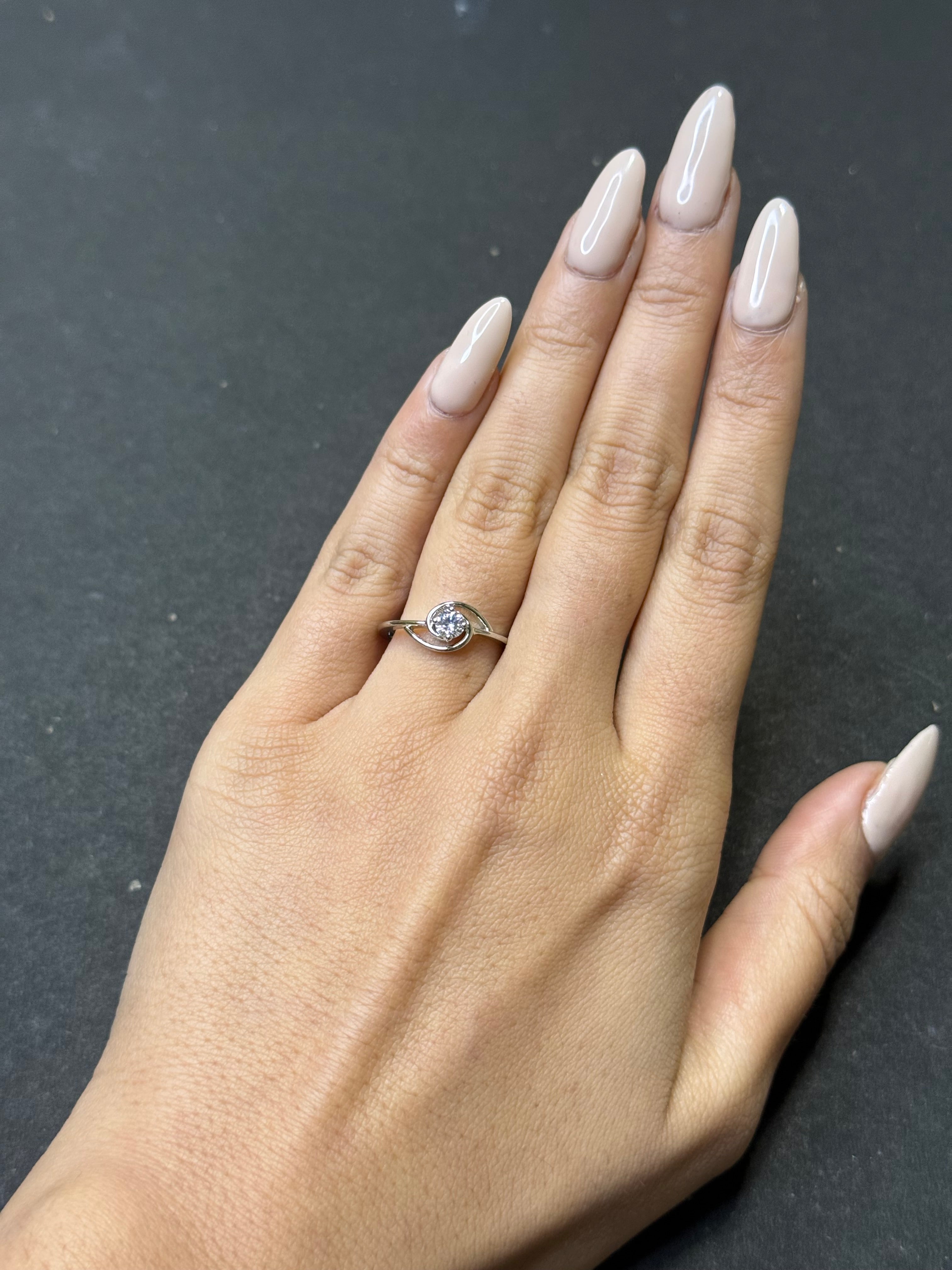 Around the world silver ring