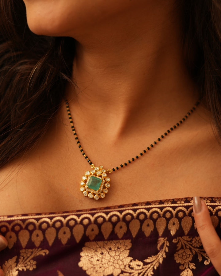 Minimal Silver Mangalsutra with Emerald Polki Accents