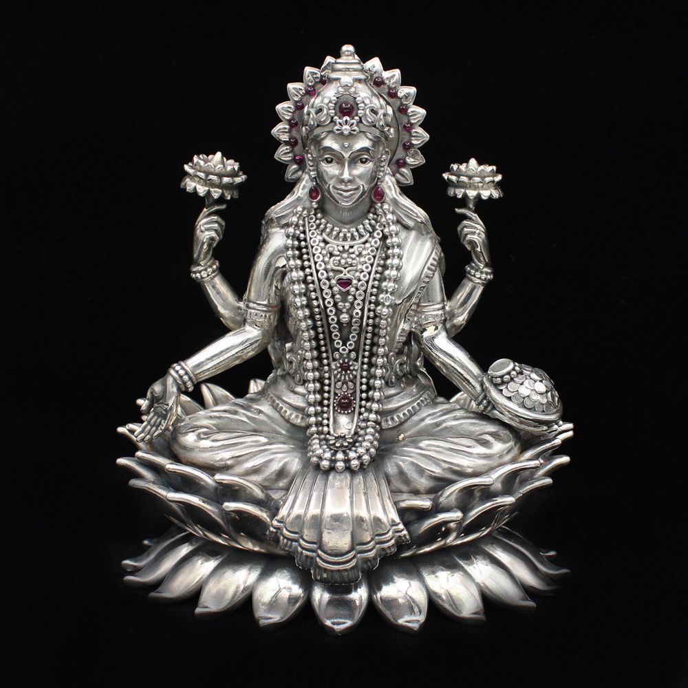 Silver Laxmi ji Murti