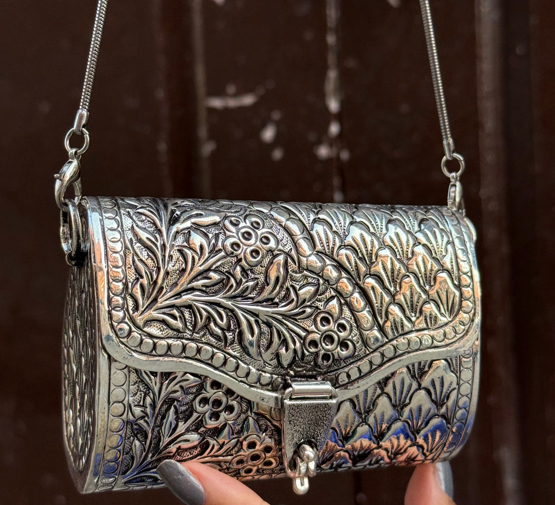 Mini Vintage Clutch