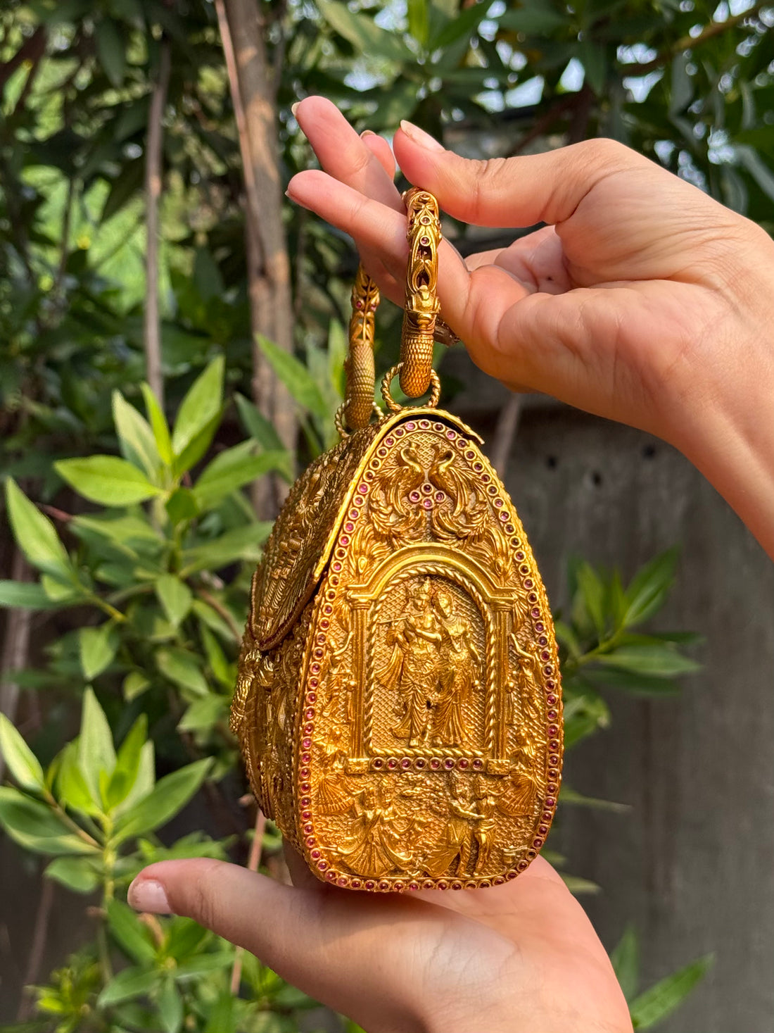Shyam Sundari Silver Bag